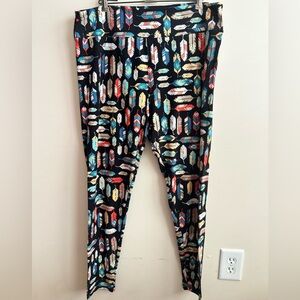 LuLaRoe Women’s Black Feathered 7/8 Leggings TC2